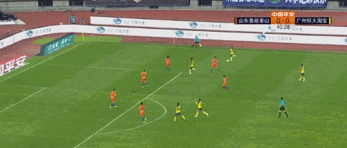 “十大足球赌注软件”
战术盲目杂乱 不是广州恒大踢得好 而是山东鲁能踢得乱(图4)